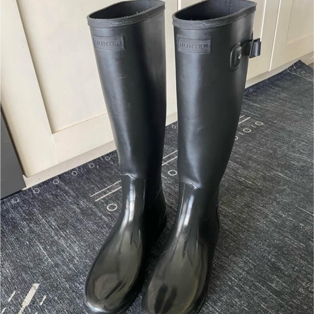 Hunter Black Tall Rain Boots